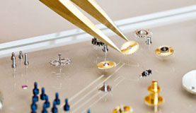 欧米茄售后维修拆解手表机芯